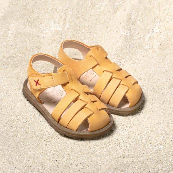 Pololo Sandale Fiesta Gelb – Restpaare in Größe 20 & 21 Im Verkauf