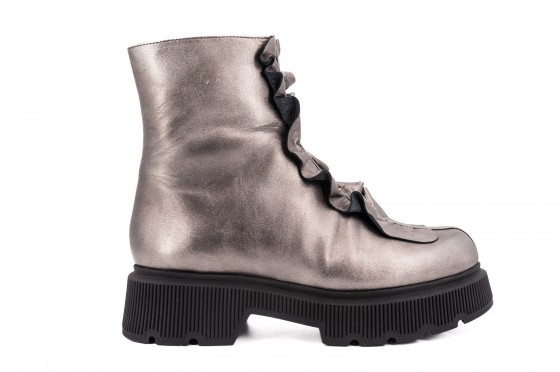 Riccardo Cartillone Chie Mihara QAKU Plomo Top Angebot