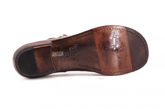 Riccardo Cartillone La bottega di Lisa 555F cuoio Osterangebot