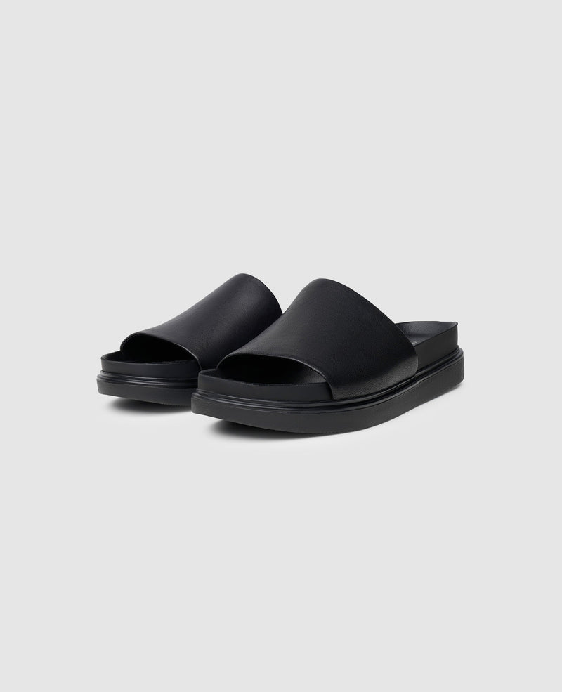 Shoepassion Moderner Damen-Poolslider von Vagabond Shoepassion im Angebot
