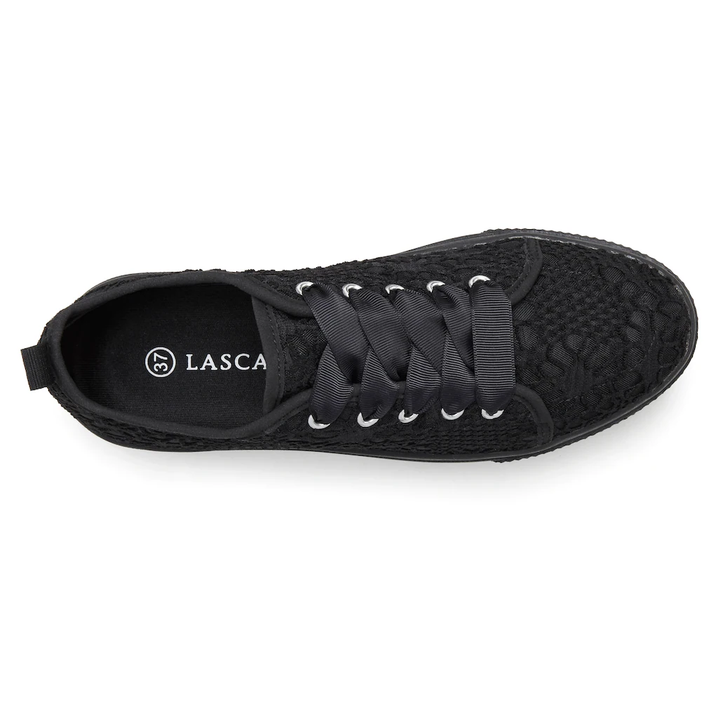 LASCANA Sneaker mit leichter Plateausohle und Spitze Schnürhalbschuhe Freizeitschuhe Günstig kaufen