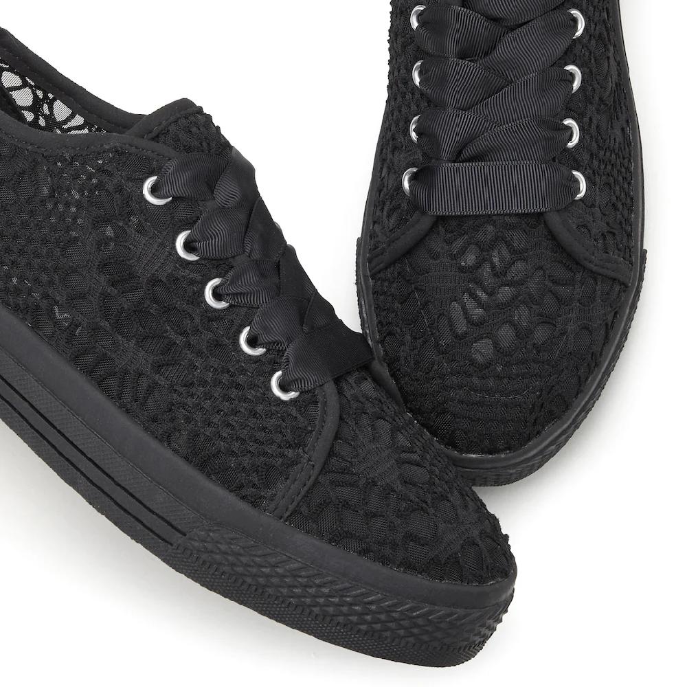 LASCANA Sneaker mit leichter Plateausohle und Spitze Schnürhalbschuhe Freizeitschuhe Günstig kaufen
