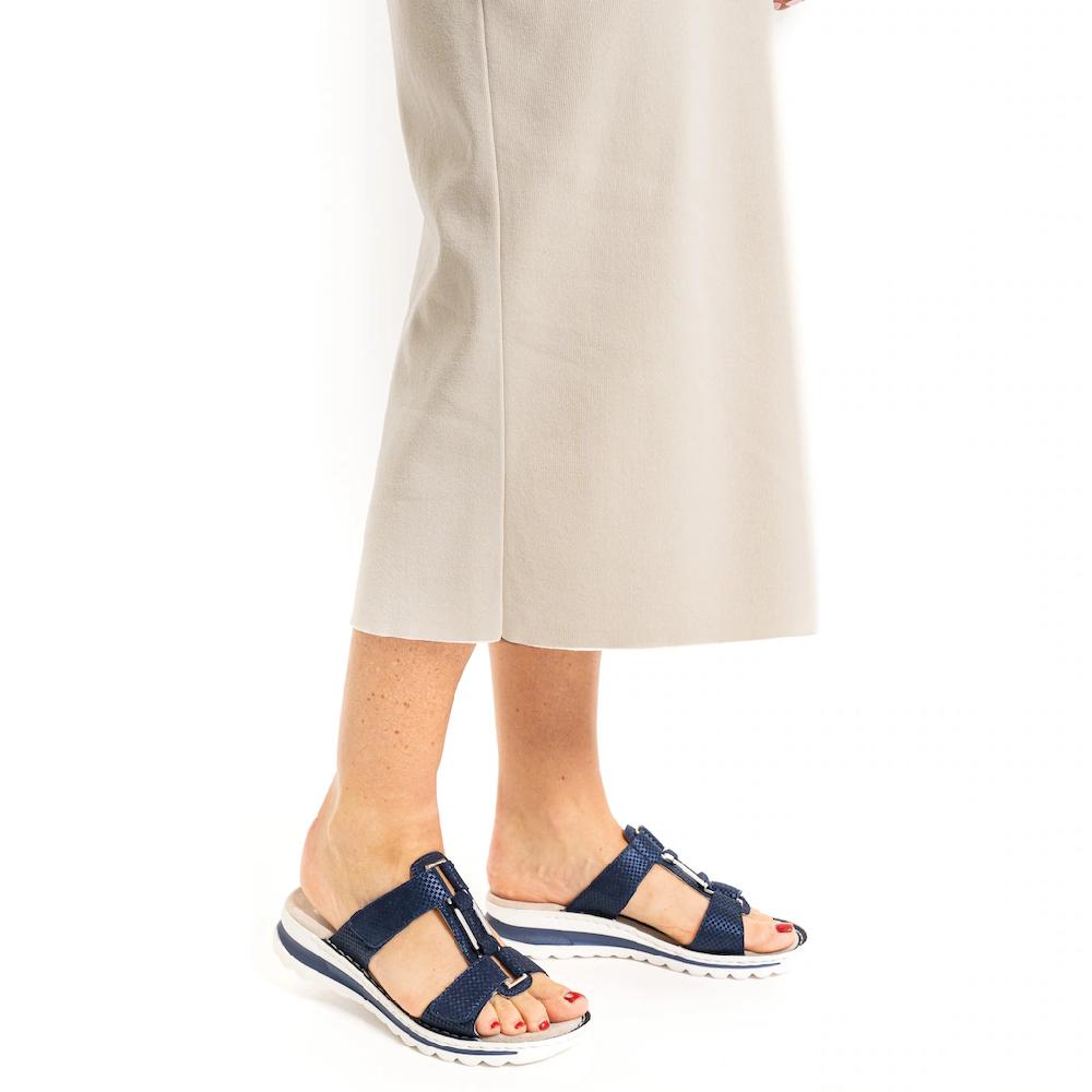Ara Pantolette »TAMPA« Keilabsatz Sommerschuh Schlappen mit Schmuckelement G-Weite bestellen Nur noch ein Tag übrig