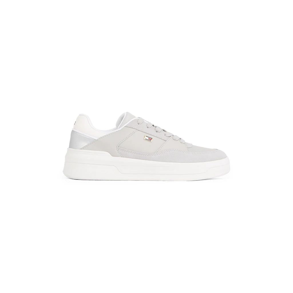 Tommy Hilfiger Plateausneaker »ESSENT BASKET SNEAKER METALLIC« Freizeitschuh Halbschuh Schnürschuh mit seitlicher Logoflagge online bestellen Cyber Monday