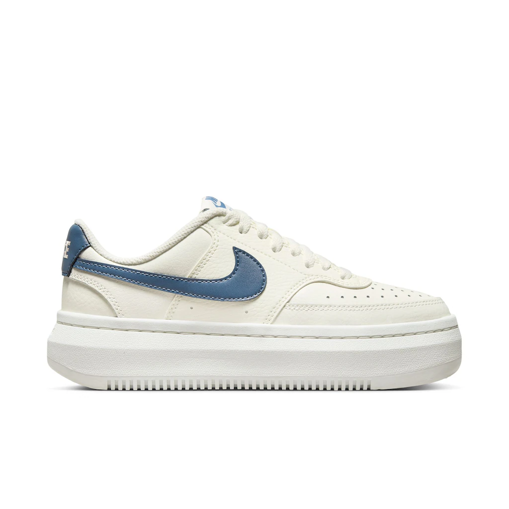 Nike Sportswear Sneaker »COURT VISION ALTA« Design auf den Spuren des Air Force 1 auf Rechnung Vatertagsangebot
